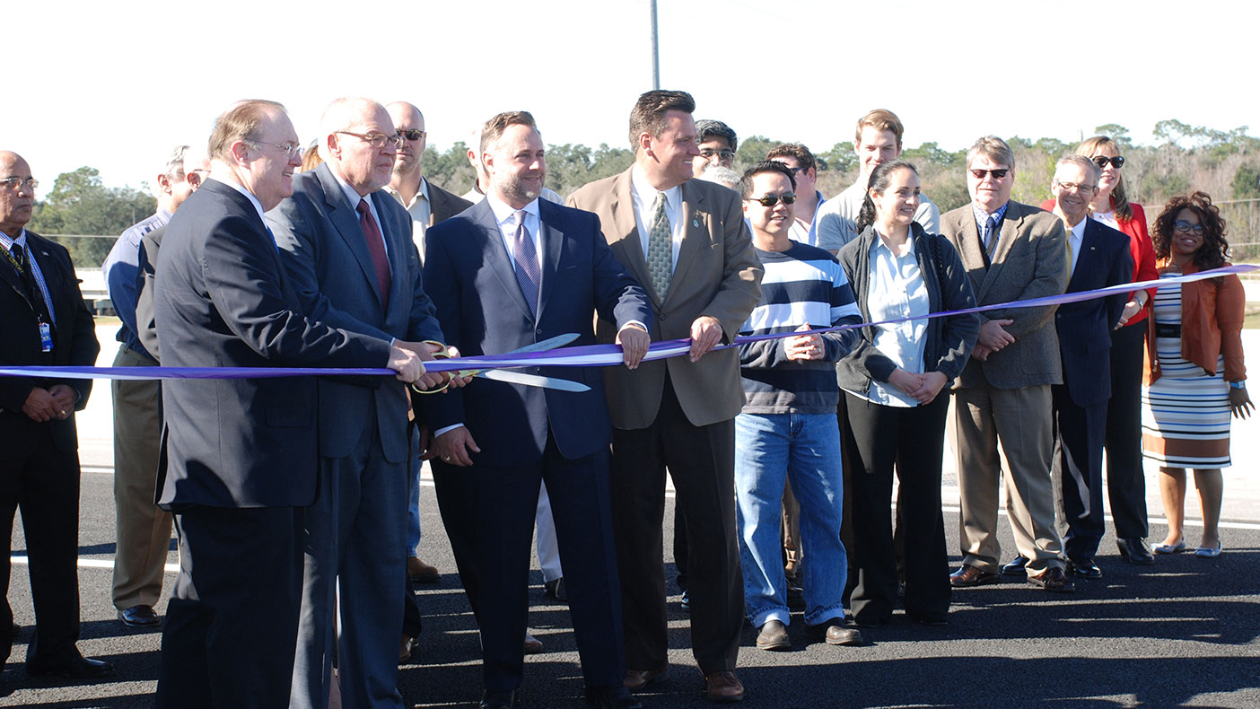 The ribbon cutting ceremony featured representatives from the Central Florida Expressway Authority, Greater Orlando Aviation Authority, and commissioners from Lake, Orange, and Osceola counties.