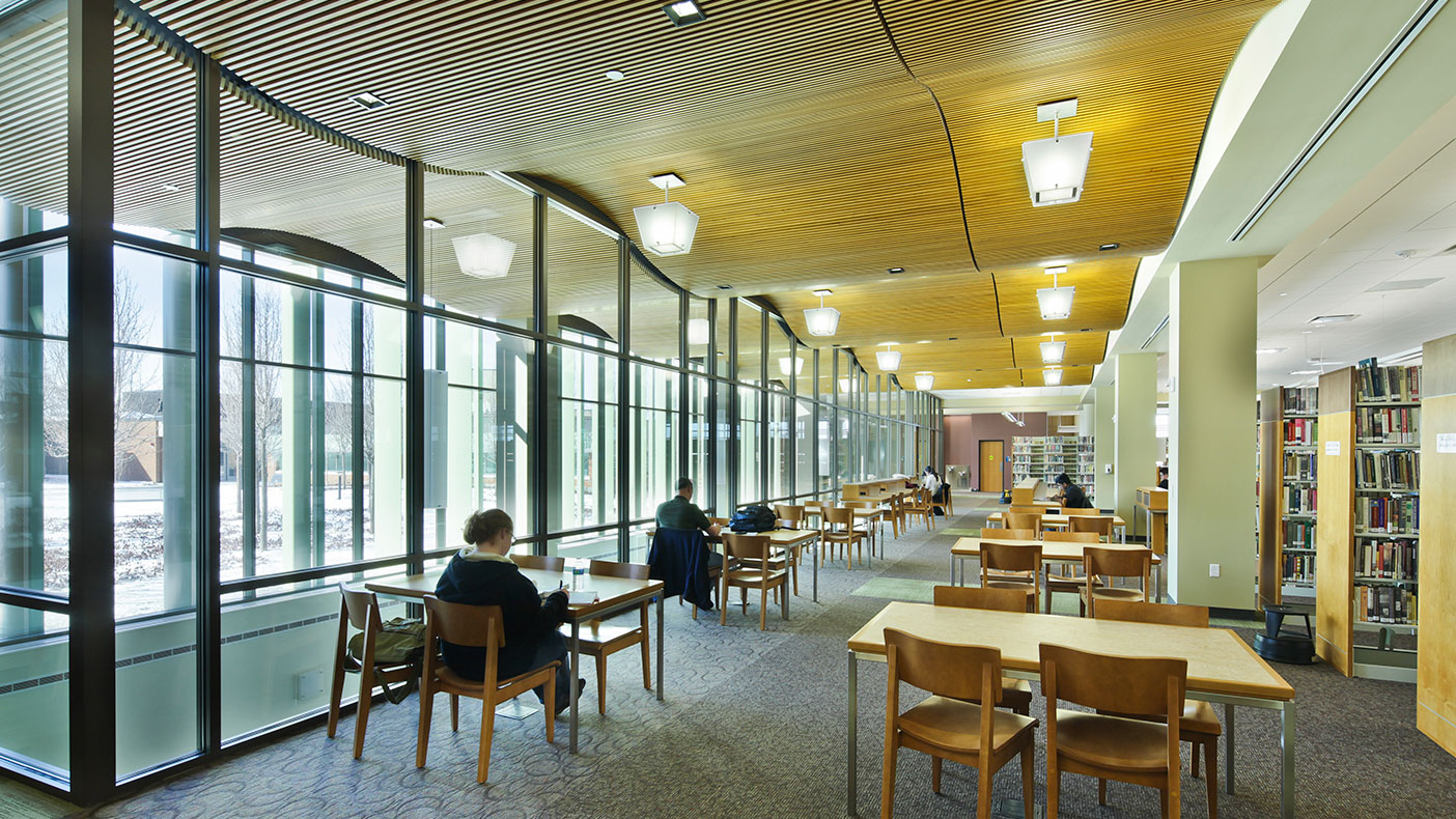 The facility is a “fusion building” which also houses the tutoring department, distance learning program, and Center for the Enhancement of Teaching and Learning.