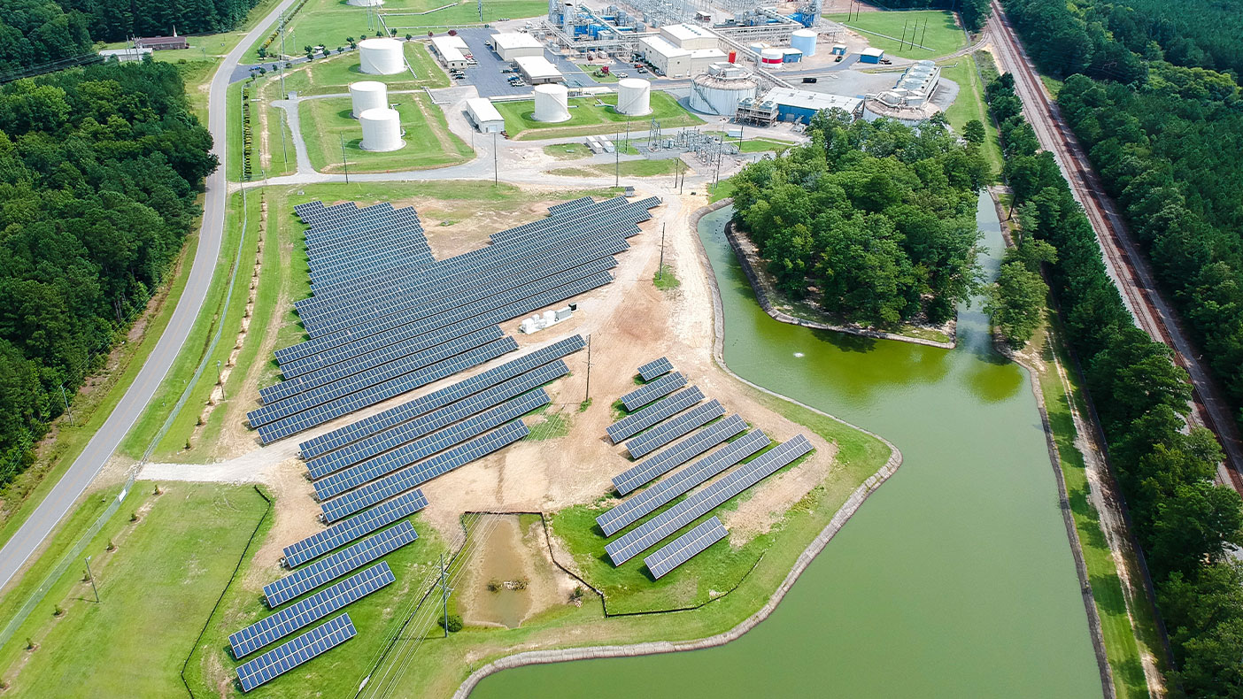 The new solar energy storage farm in Fayetteville provides enough energy to power the equivalent of 100 homes. 