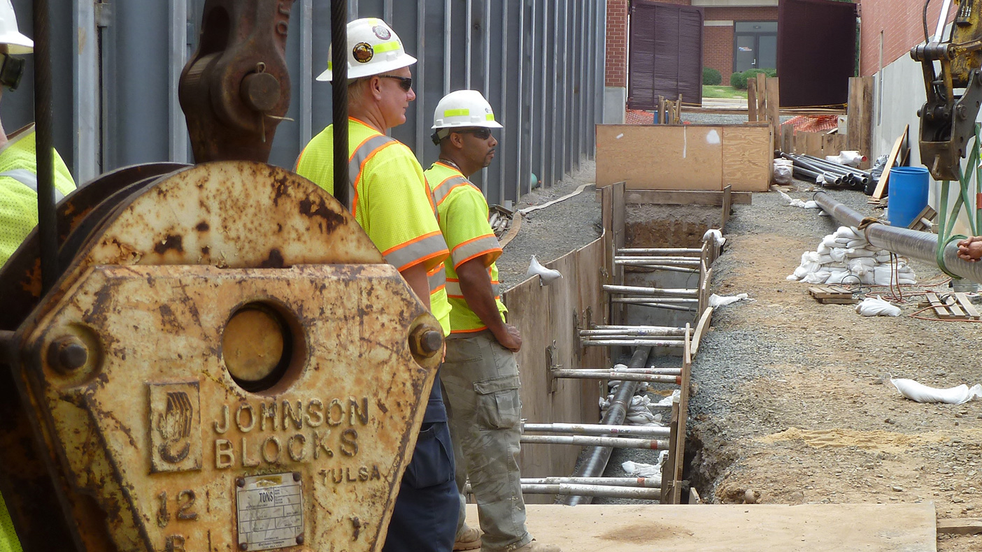 This project included four miles of underground 230 kV transmission line running throughout Arlington and Fort Myer.