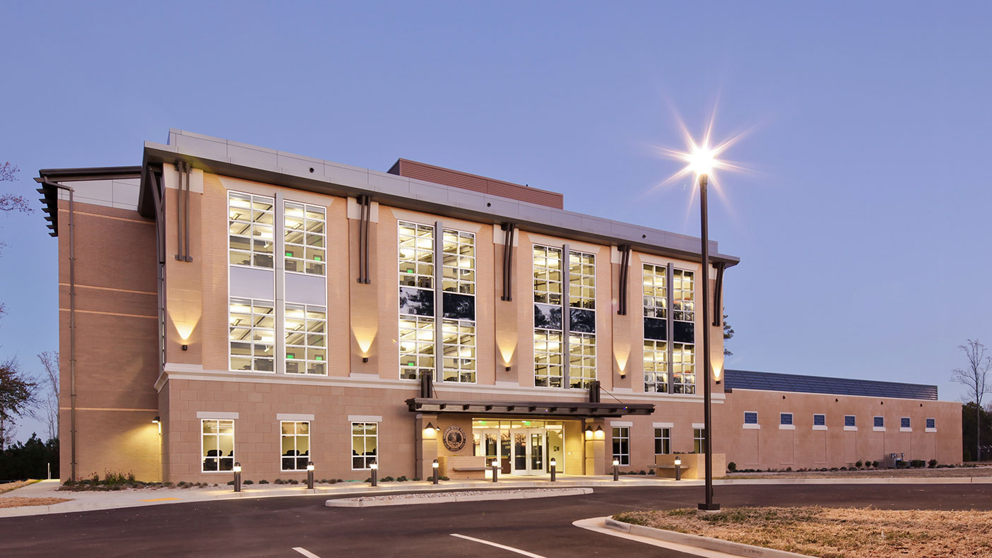 Our design of the new training building combines brick, precast architectural block, and glass curtainwall— reflecting the modern training approach of the Virginia State Police.