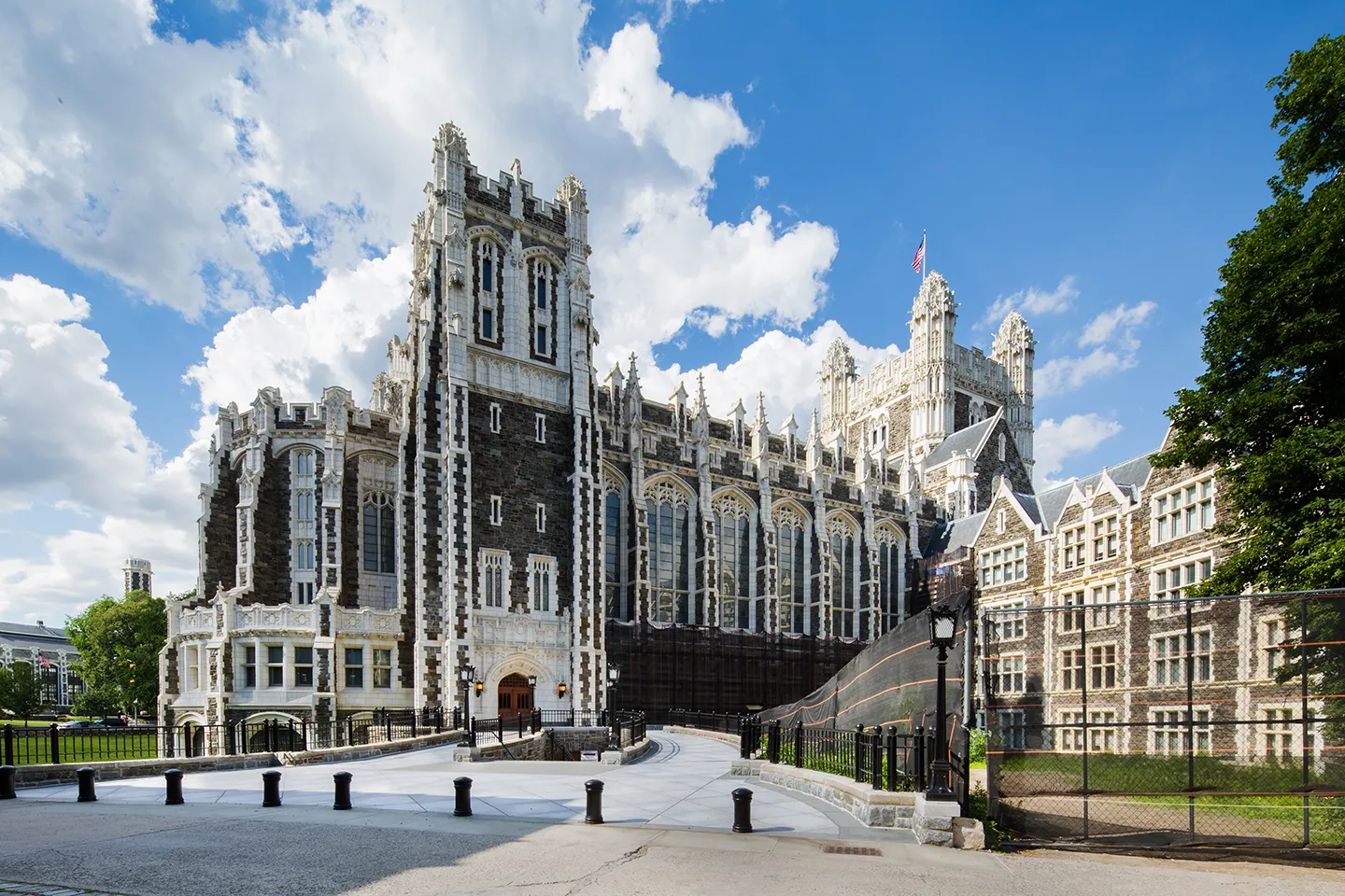 Shepard Hall, a registered landmark since 1981, serves as CCNY’s main facility.