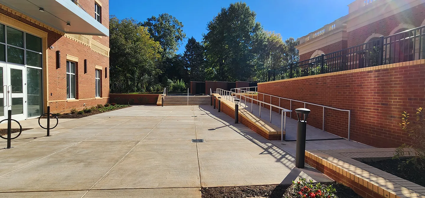 The new town hall connects to the existing Town Center building and plaza to promote community access to local services.